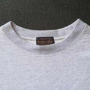 Rare PENDLETON Yellowstone National Park sweatshirt size Large / pullover / Classic American style Bison Crewneck image 4