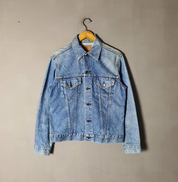 Vintage 90s LEVI'S Denim Jacket Size 38 / Medium / 1990s Vintage 90s LEVI'S Denim Jacket Size 38 / Medium / 1990s