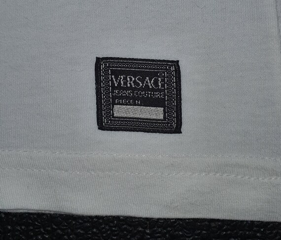 Vintage 1989 VERSACE Jeans Couture T Shirt size L… - image 8