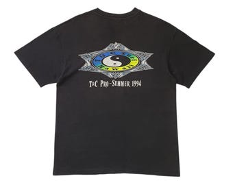 Vintage 1994 T&C Pro-Summer T Shirt size L / 1990s Town and Country Yin Yang Logo Hawaii Surfing surf beach Skate Punk rares 90er T-Shirt