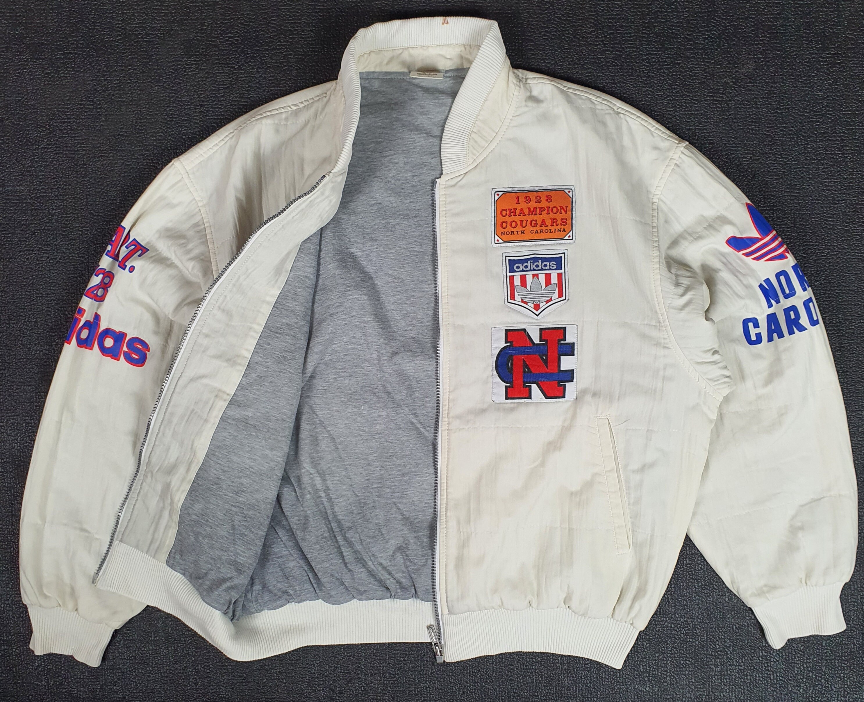 Vintage ADIDAS North Carolina Cougars 1928 Champion 1990s