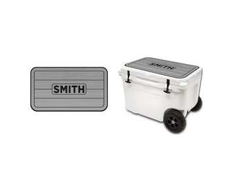 Base para hielera con ruedas YETI Haul personalizada - Cubierta SeaDek personalizada en gris tormenta y negro / Regalo para papá o esposo en autocaravana / Base antideslizante de EVA marina