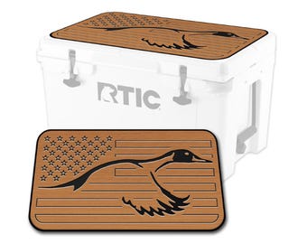 RTIC 45 Cooler Pad – SeaDek EVA Foam 6mm Dual Layer Non Slip Marine Mat | Peel & Stick Comfort Pad | US Flag Duck Design T/B