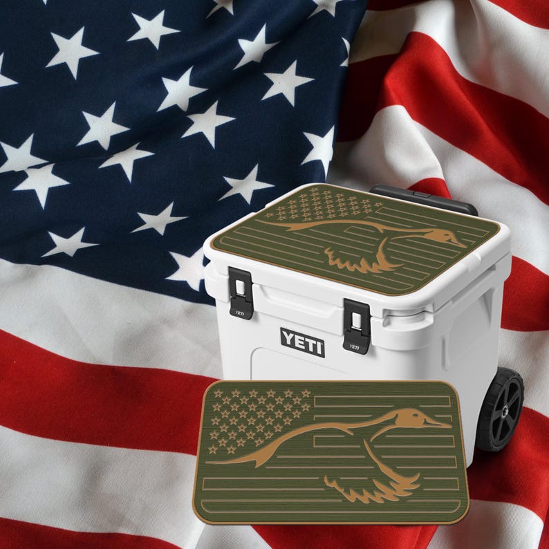 SeaDek Cooler Pad YETI Roadie 60  US Flag Duck OG/T