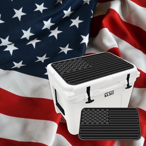 USATuff SeaDek Cooler Pad for YETI 20 Roadie US Flag B/G