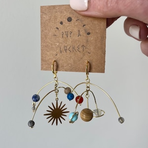Crystal Planet Mobile Ohrringe: Messing Sonnensystem Schmuck