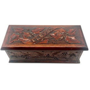 Vintage Carved Mahogany Glove Box - Gloves - Oak Leaves - Home Decor