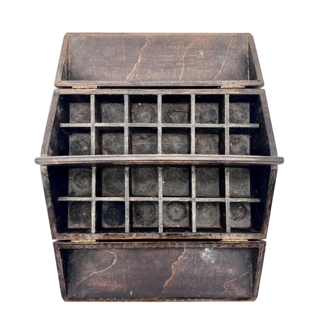 Vintage Collector's Box - Specimen Box - 24 Compartments - Box ...