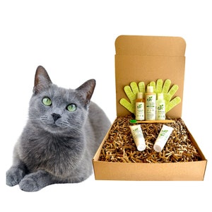 4-FURRY CATS *Sensitive Formula Grooming Kit