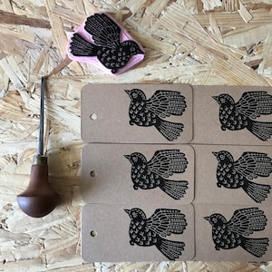 Rubber stamp bird | hand carved stamp | mounted or unmounted | stamping | leaf | nature | bird stamp