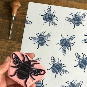 Rubber stamp | hand carved stamp | mounted or unmounted | bee | bee stamp | floral design | insects | animals