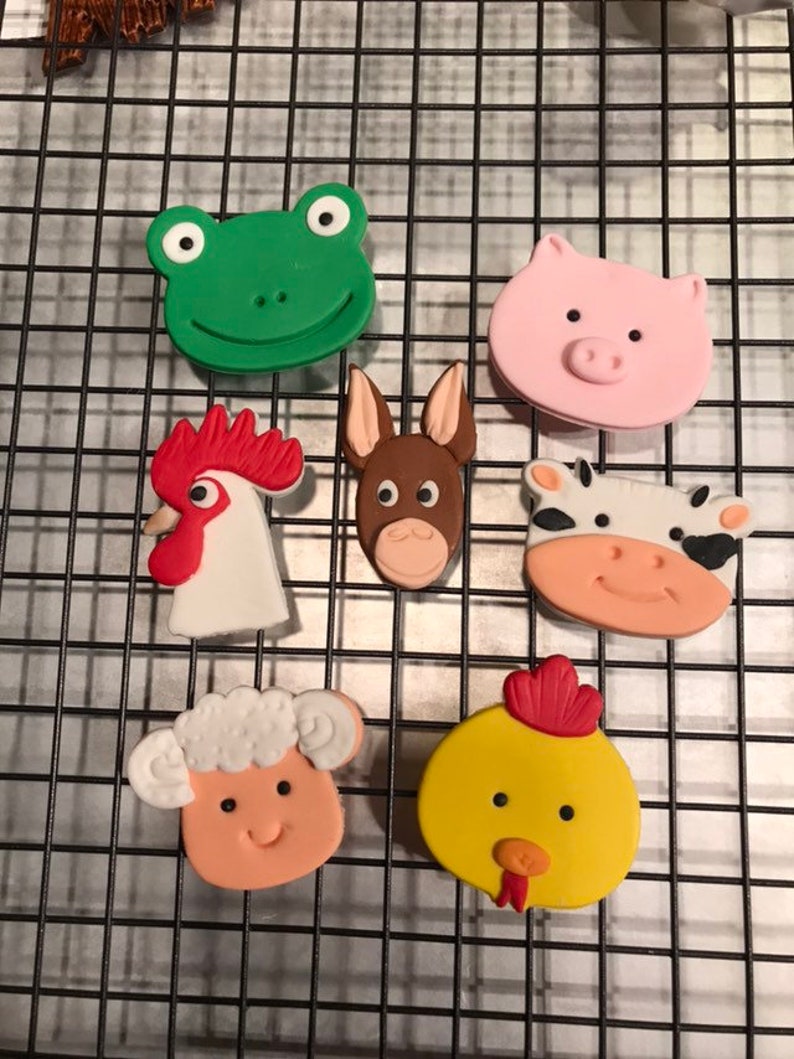 Fondant Farm Animals2D Cupcake Toppers Cow Donkey Sheep Chicken Pig Frogs Barn Baby Shower Birthday image 3