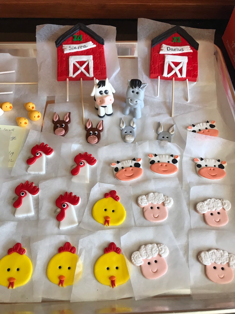 Fondant Farm Animals2D Cupcake Toppers Cow Donkey Sheep Chicken Pig Frogs Barn Baby Shower Birthday image 1