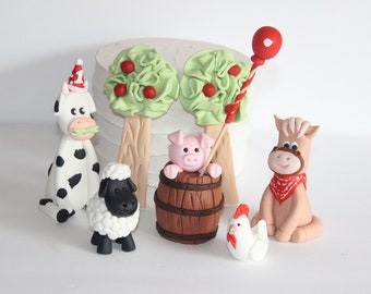 Fondant Farm Animals Cake Decoration Cow Horse Chicken Pig in Barrel Black Sheep Cake Decoration