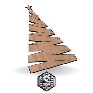 Puede incluir: Una taza de cerámica blanca con un asa negra y el texto "But First, Coffee" en negro, con una fuente de estilo manuscrito. La taza está sobre una superficie blanca.