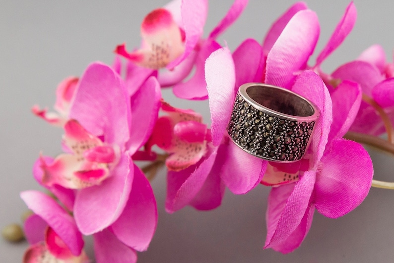 Classic 925 Silver and Marcasite Band Ring