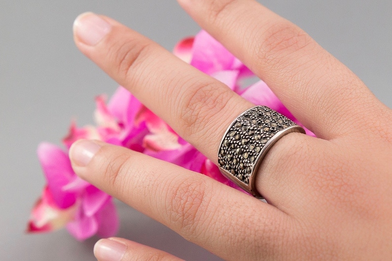 Classic 925 Silver and Marcasite Band Ring