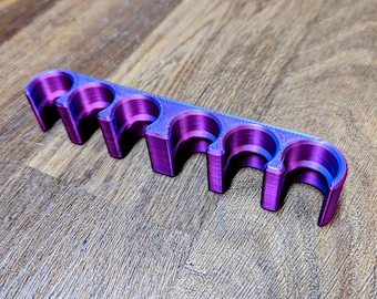 Große Version des PVC-Schlauchhalters, arbeitet mit einem Schlauch mit einem Außendurchmesser von 19 mm. Nicht Für KlimaLine Air Oxy oder andere 22 mm Schläuche.