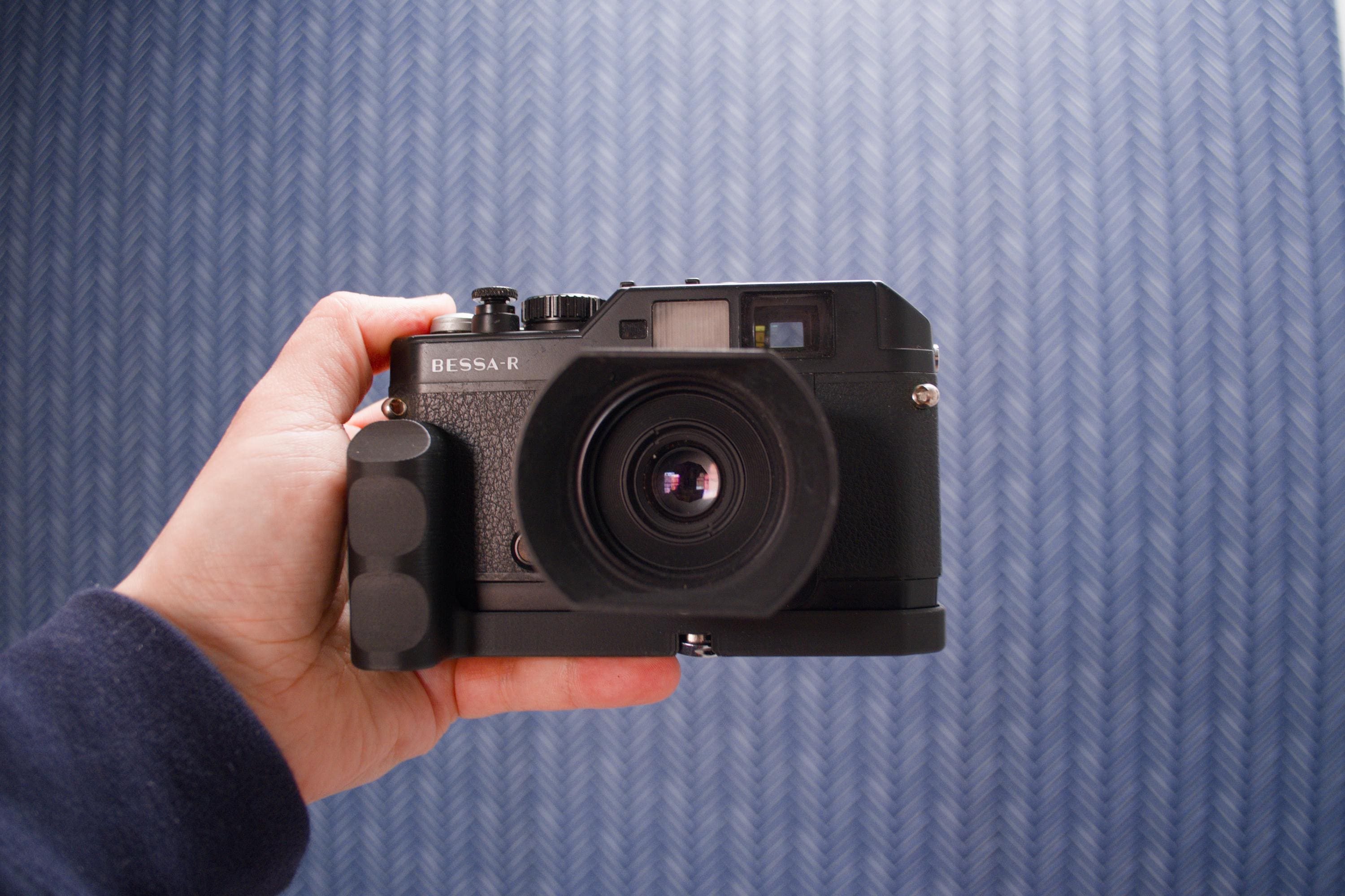 Voigtländer Grip Compatible With Bessa R/L/T Series Cameras | 3D