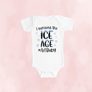 J’ai survécu à l’ère glaciaire, conception® de sœur de substitution, cadeau de FIV, cadeau de mère porteuse, cadeaux d’infertilité, bébé FIV, chemise de substitution, cadeaux d’infertilité