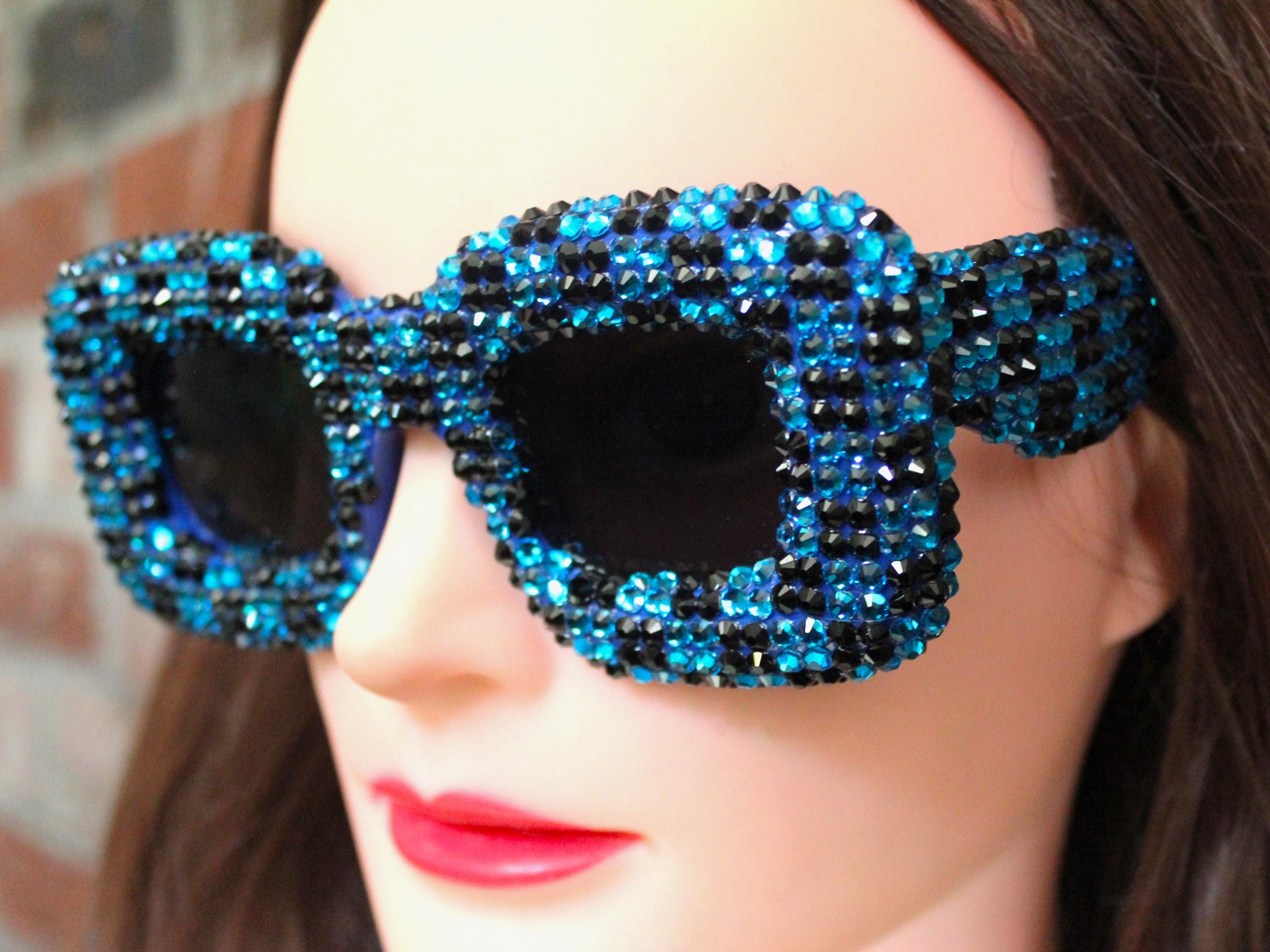 Puffy bubble Blue Square Sunglasses super fun stylish trendy Bold Blue Square Frame Sunglasses – Retro-Inspired with  main image 4