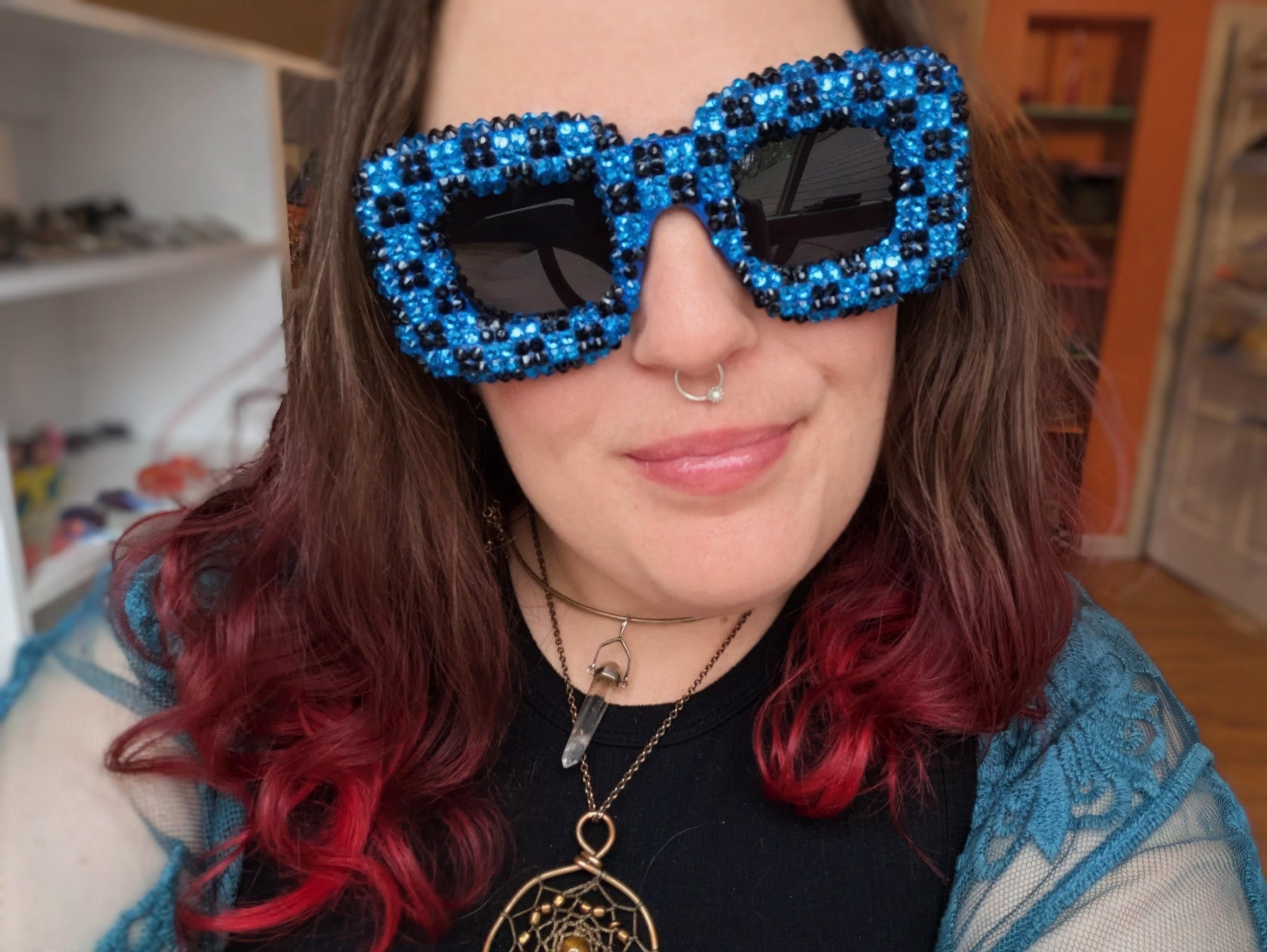 GLAMPUNK - Oversized Puffy Square Sunglasses W Black & Blue  display picture 2