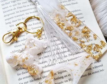 Gift set for book lovers, personalized bookmarks, book page holders and keychains, reading aesthetic, bookworm gift idea