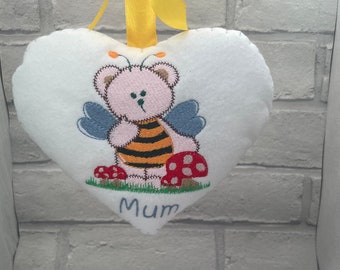 Gift for mum, Personalised Bee Hanging Heart, Cute Bumblebee gift For Her, Embroidered Sweet Buzzy Bee Gift for Mum