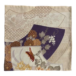 KinuJapan Premium-Chirimen Kimono Einstecktuch, Handgerolltes Einstecktuch, Blumen-Einstecktuch, Seiden-Einstecktuch, Handgerolltes Einstecktuch