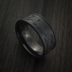 Black Zirconium Celtic Irish Claddagh Ring Hands Clasping Heart Band Carved