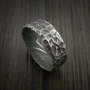Damascus steel ring with hammer rock finish custom made to any size
