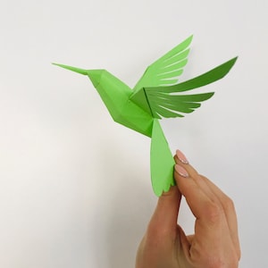 Colibrì fai da te (Colibri) / Download digitale, Uccello geometrico, Scultura di carta low poly, Uccello di carta, Kit PDF, Colibrì 3D