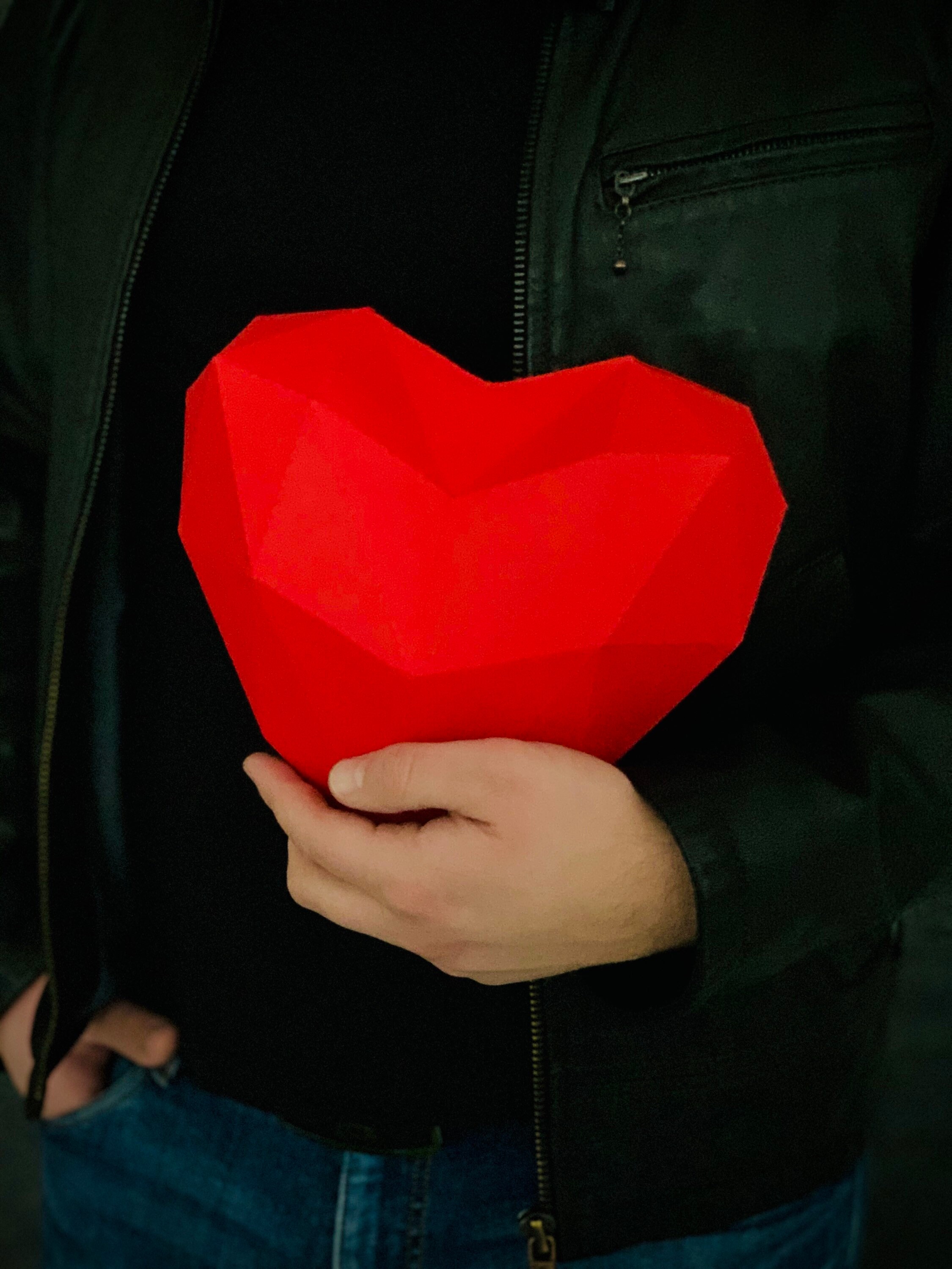Low Poly Heart Papercraft – DIY Valentine's Day Gift (PDF & SVG) - Etsy
