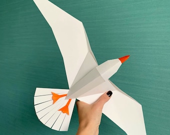 Low Poly Seagull Papercraft: DIY Geometric Bird Sculpture (PDF Template)
