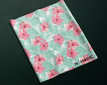 Nomadic - Polaina de cuello sin costuras 'Pink Hibiscus'/Bufanda de cuello/Cubierta facial/Bandana/Snood/ Máscara facial de ciclismo/ Calentador de cuello/ Regalos para ella