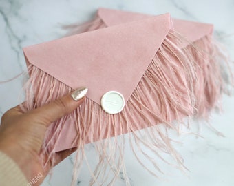 Sobres de terciopelo con plumas pastel, elegantes invitaciones de boda, compromisos, despedidas de soltera, celebraciones, aniversarios, damas de honor, regalos para dulces 16.