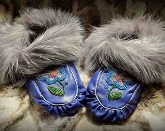 Women leather Moccasins with fur trim