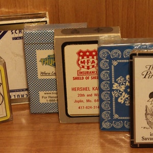 Baralhos de cartas selados de lembrança ~ Selados de fábrica ~ Vários negócios ~ Anúncios ~ Lembranças vintage colecionáveis