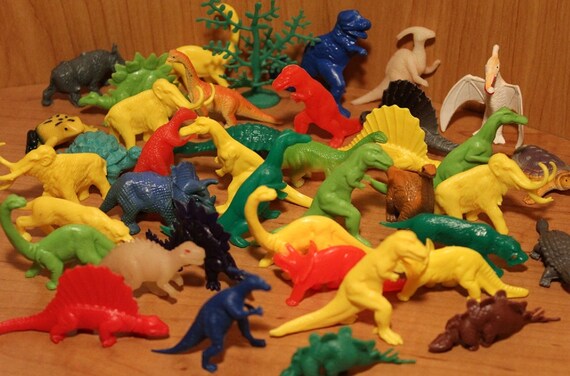 miniature dinosaur figures
