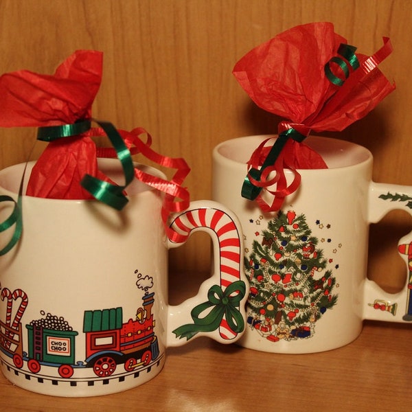 Christmas Gift Mugs ~ Love Mug ~ Luminarc ~ Decorative Coffee Cups ~ Hot Coco & Tea ~ Festive ~ Inexpensive  Vintage Gift