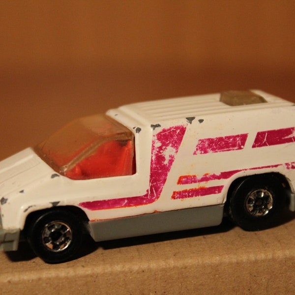 1978 Hot Wheels Van ~ India ~ Scale 1:64 ~ Clear Windows ~ Red Interior ~ Original Wheels~ Collectible Early Model ~Suitable for Restoration