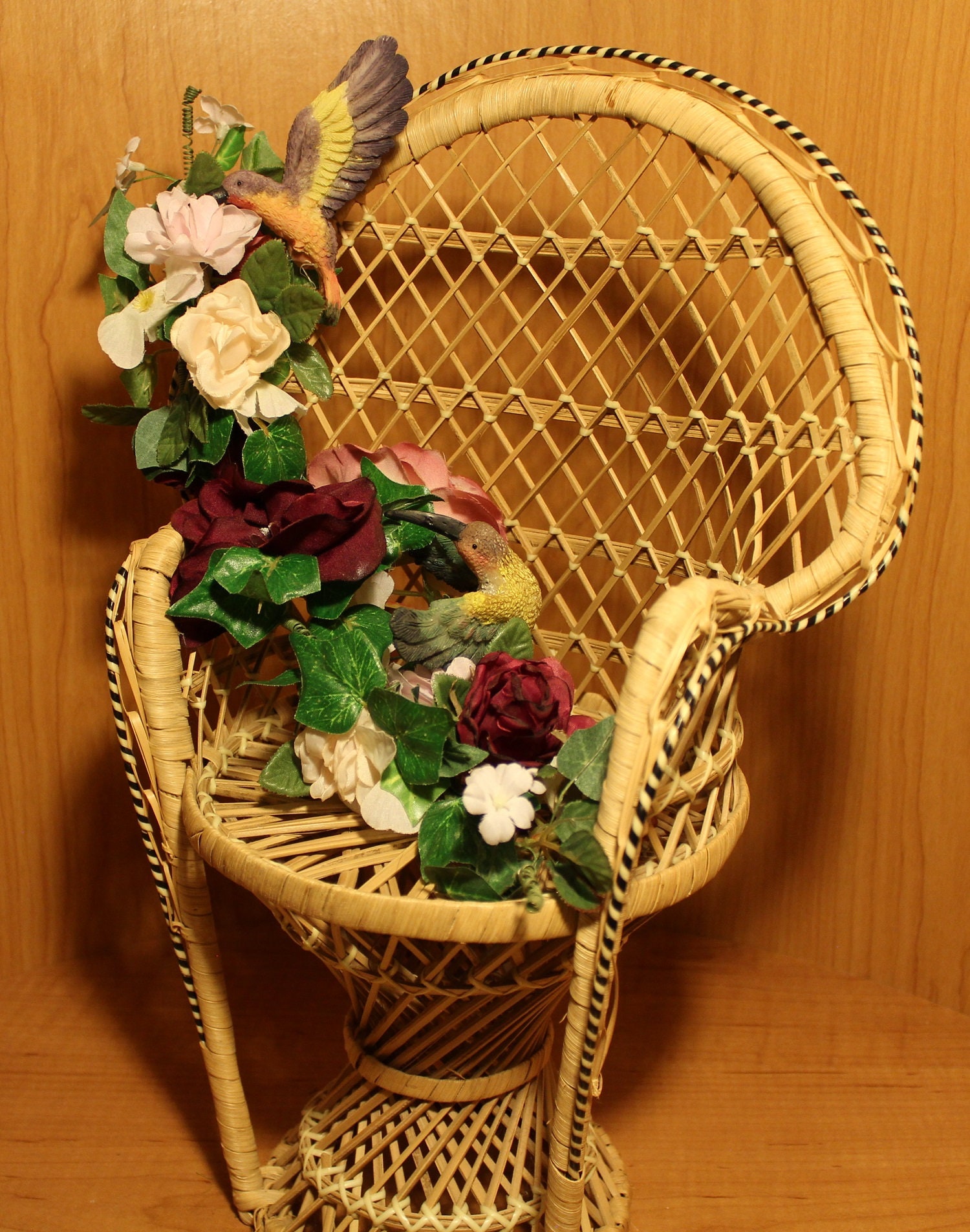 Wicker Chair Floral Swag Humming Birds Home Decor Accent Etsy