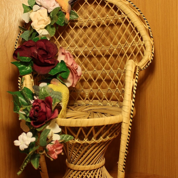 Wicker Chair Floral Swag Humming Birds ~ Home Decor ~ Accent Piece ~ Peacock Fan Back Chair ~ Ceramic Humming Birds ~ Decorative Piece
