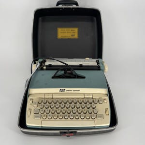 Vintage Smith Corona Coronet Electric Typewriter Automatic 1960s Case Aqua Blue