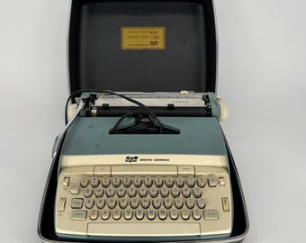 Vintage Smith Corona Coronet Electric Typewriter Automatic 1960s Case Aqua Blue