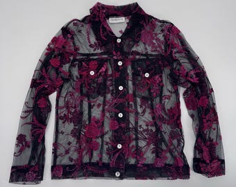 Chaqueta tipo blusa de malla transparente con estampado floral y bordado rosa, estilo gótico romántico, talla M.