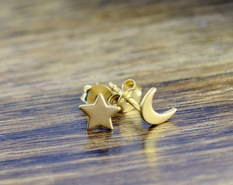 gold star and moon earrings - stud earrings - celestial star and moon earrings  - tiny stud earrings