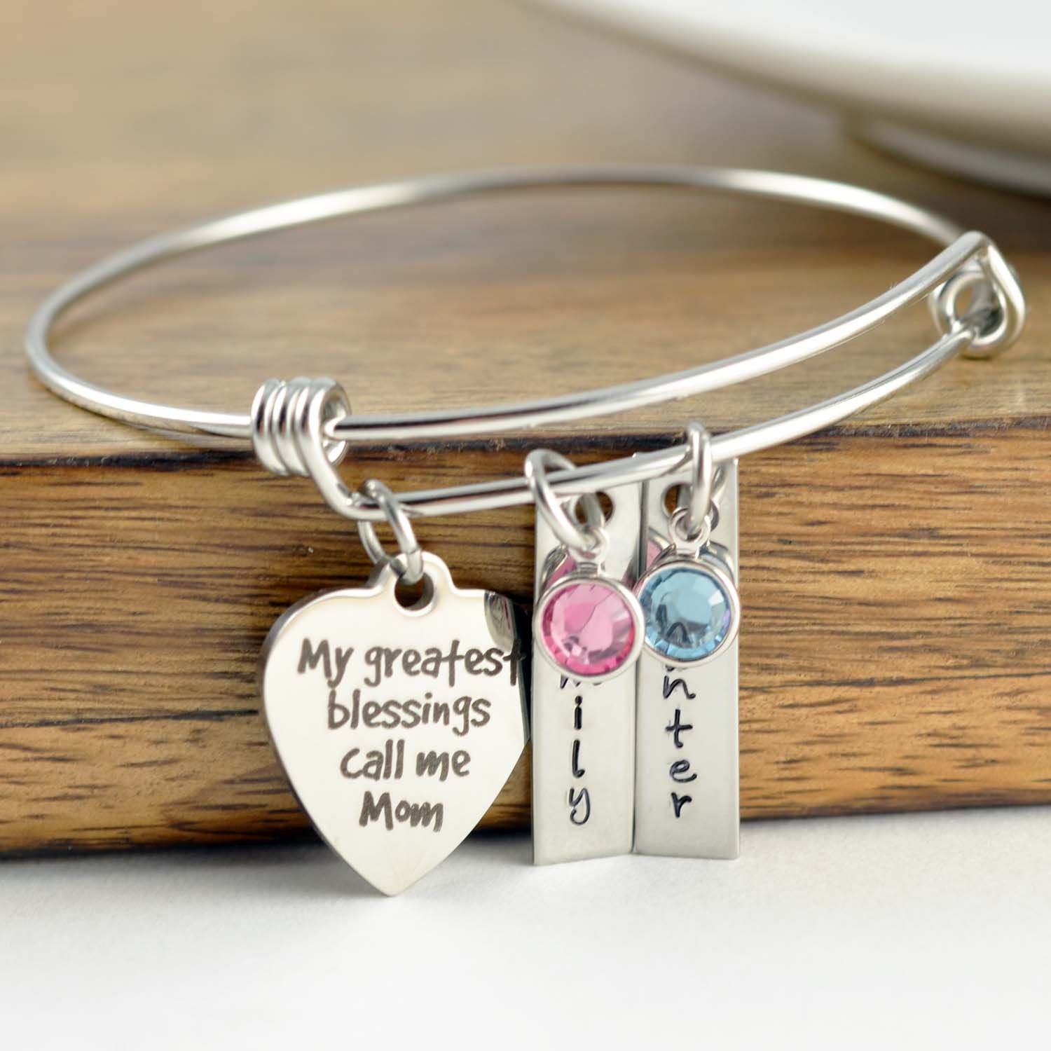 mom to be jewelry gift