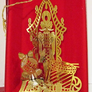 Boxed Marshall Field&#39;s 24 Kt. Gold Plate 2D Toy Soldier with Doll and Drum Christmas Tree Ornament 1980s