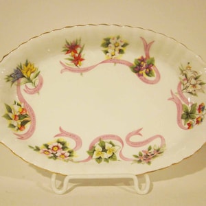 Royal Albert Bone China Canadian Emblems Pickle Dish 1980